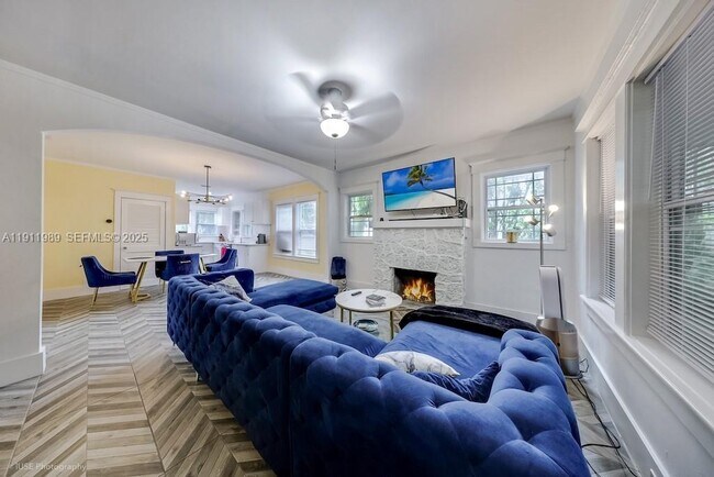 Foto del edificio - 46 NE 43rd St