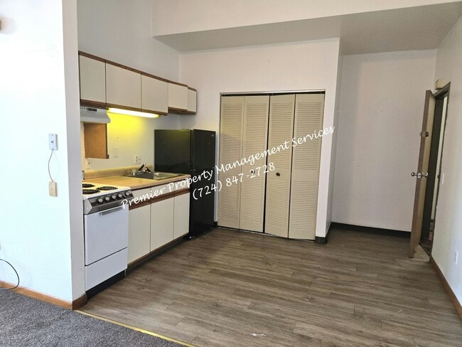 Foto del edificio - 518 W Cunningham St