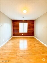 Building Photo - 12233 Loggeta Way