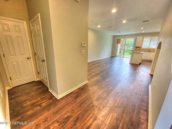 Building Photo - 2311 Red Moon Dr