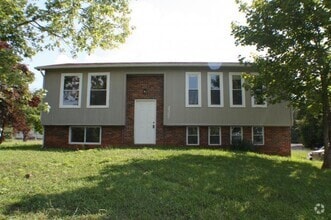 Building Photo - 2367 Patricia Cir