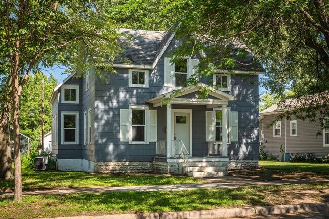 Foto del edificio - Gorgeous Northside Home with Quartz Countertops!