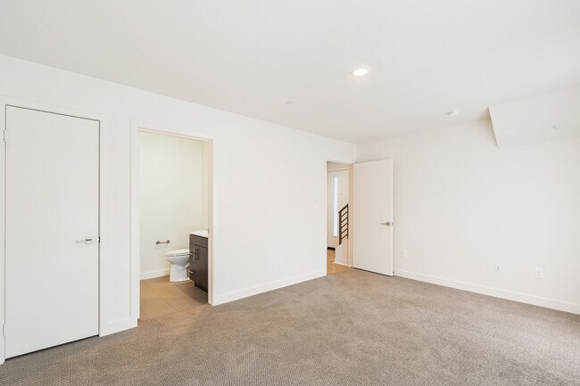 Foto del edificio - 2700 E Chaucer St