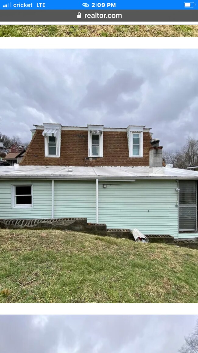 Building Photo - 1118 Gladden St