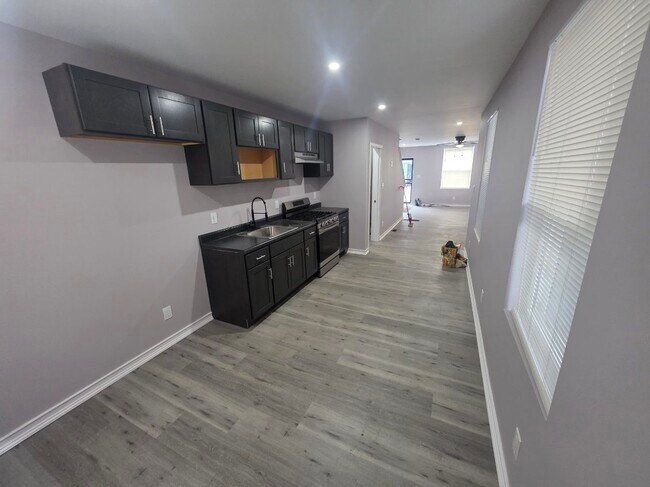 Foto del edificio - 2910 N Taylor St