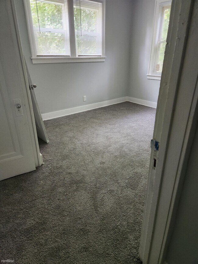 Building Photo - 2 br, 1 bath 4plex - 2516 Richton St