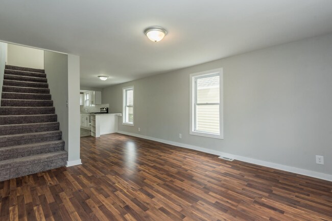Building Photo - Knoxville 37917 - 3 bedroom, 1 bath home  ...