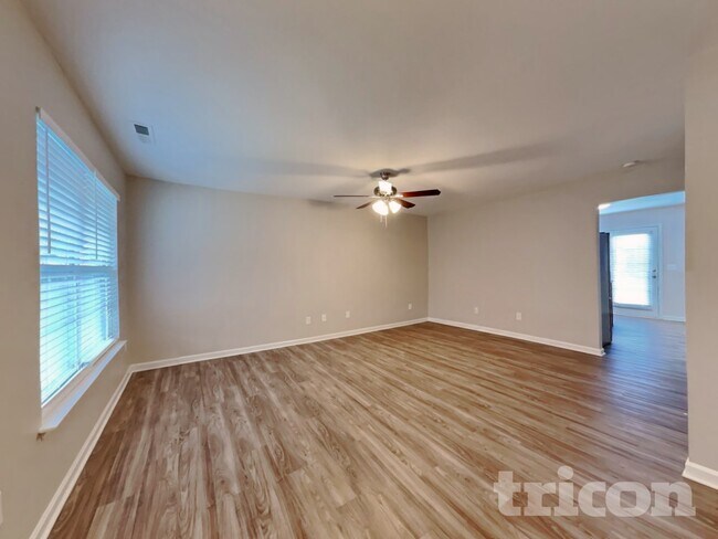 Foto del edificio - 2820 Wild Poplar Way