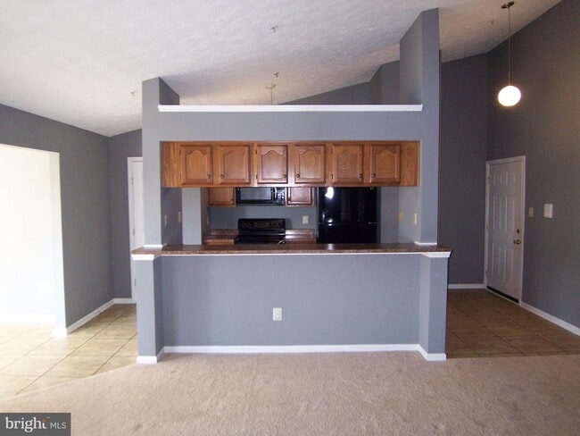 Building Photo - 902 Swallow Crest Ct