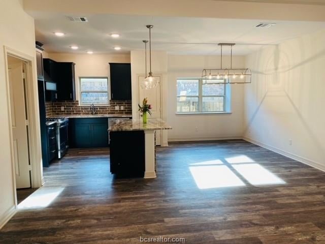 Foto del edificio - 3904 Brownway Dr