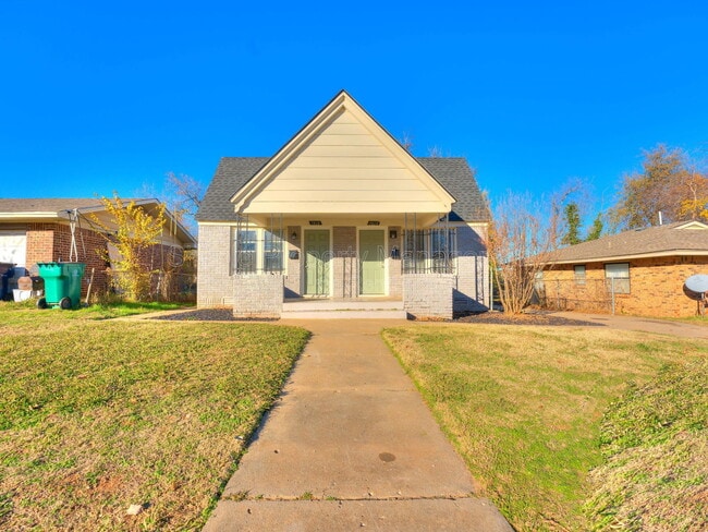 Photo - 1515 NE 13th St Apartment