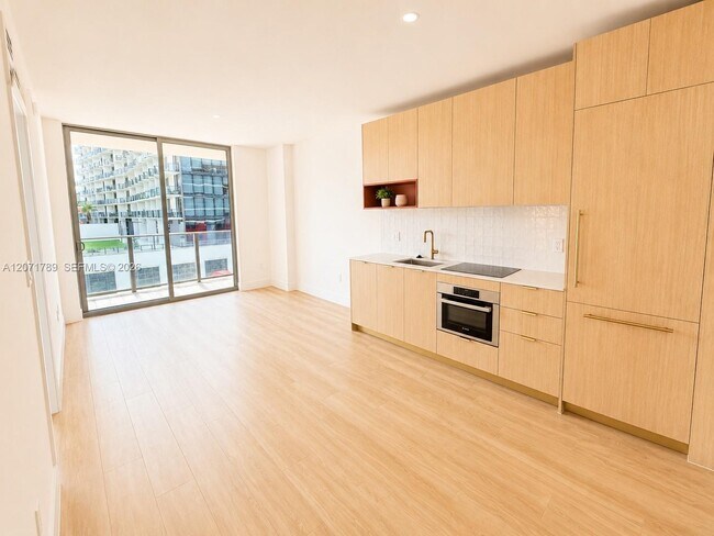 Foto del edificio - 90 NE 32nd St