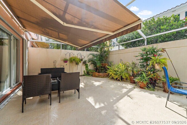 Foto del edificio - 58 Tall Oaks Cir