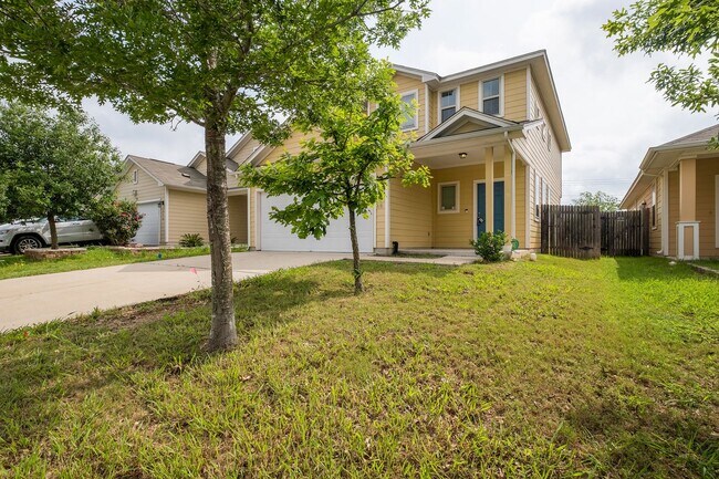 Foto del edificio - Brilliant 3 Bedroom, 2.5 Bath, 2-Story Hom...