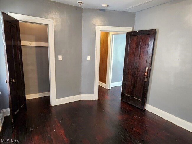 Foto del edificio - 961 E 143rd St