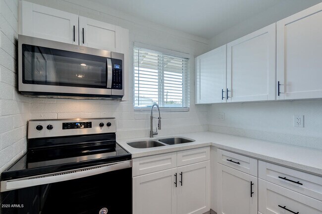 Foto del edificio - 4218 N 17th St