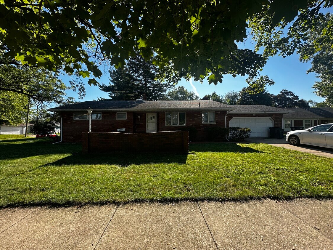 Foto principal - 1010 S 26th St