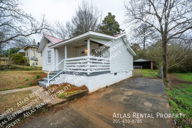 Building Photo - 429 Elm St SW