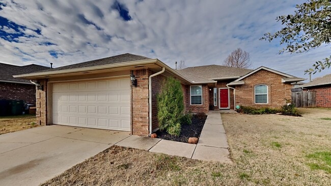 Foto del edificio - 3 Bedroom Home in Edmond