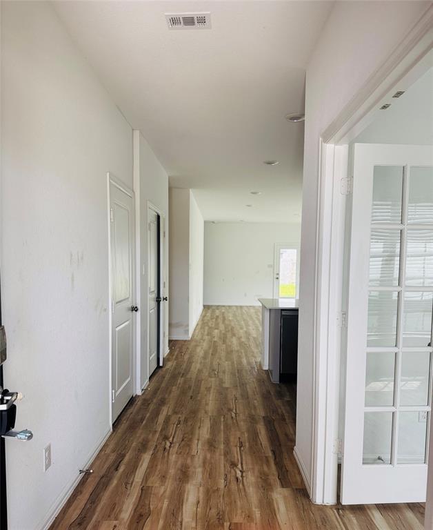 Foto del edificio - 3713 River Sand Rd