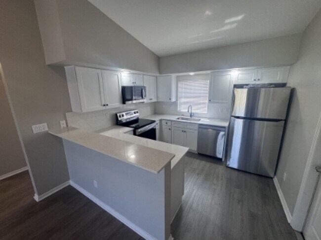 Foto del edificio - 2412 Vernon Ave S