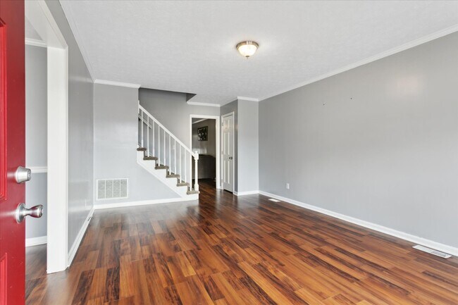Building Photo - 32 Wainwright Dr