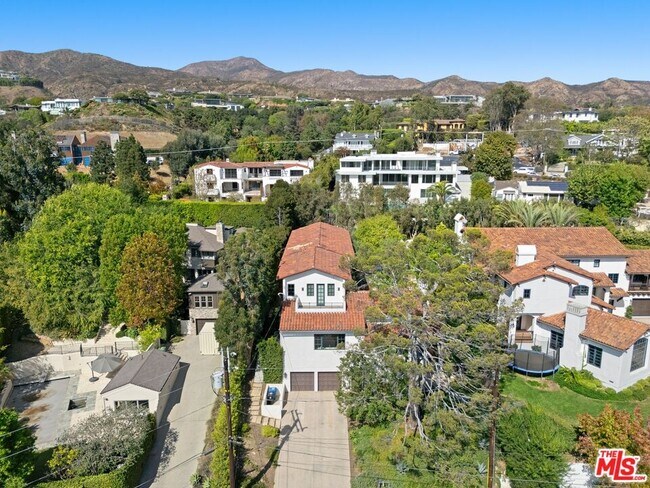 Foto del edificio - 879 Muskingum Ave