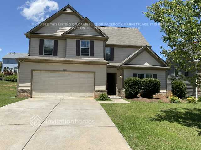Building Photo - 3600 Brookhollow Dr