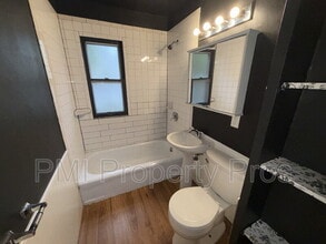 Building Photo - 5662 N 39th St
