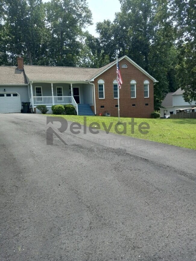 Foto del edificio - 2301 Brookforest Rd