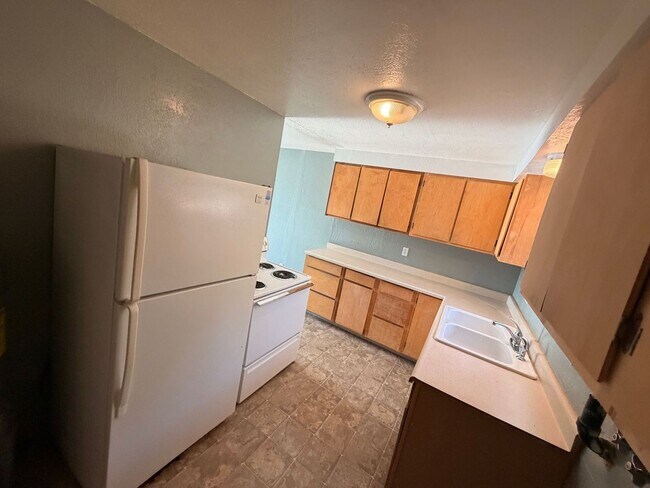 Building Photo - 5883 Onyx Ave