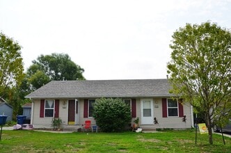 Building Photo - 3101 SE 17th St