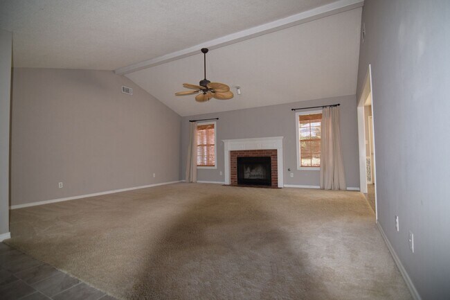 Building Photo - 3900 Bristol Ln