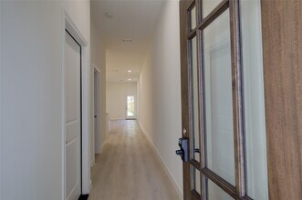 Building Photo - 955 Ringold St