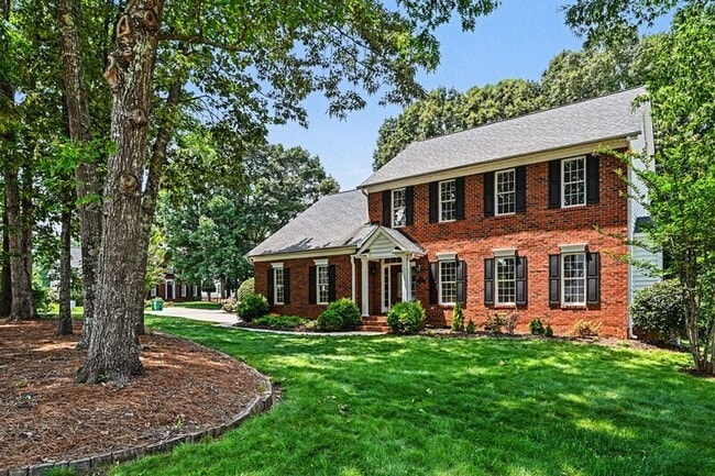 Building Photo - 10403 Persimmon Creek Dr
