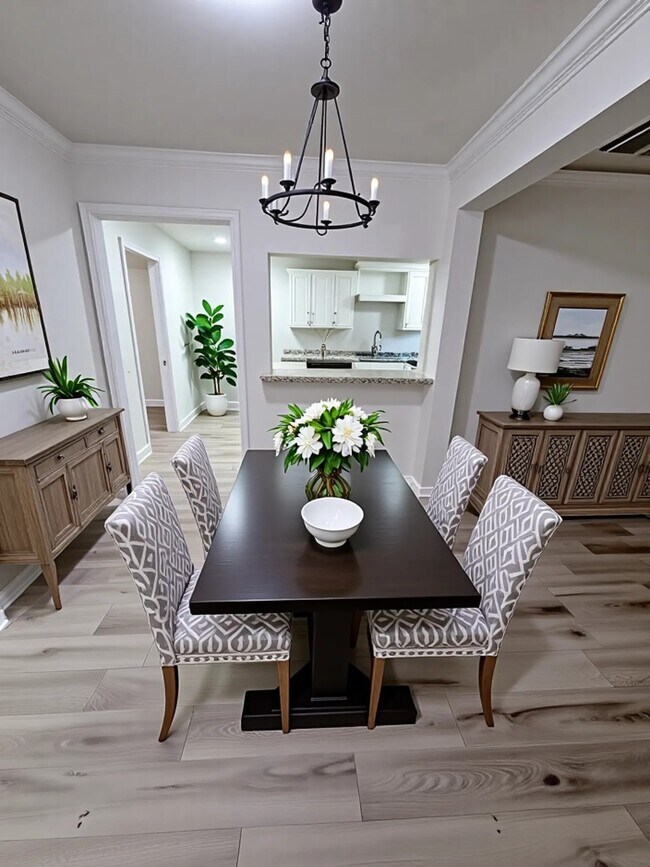 Foto del edificio - 5451 Oriole St