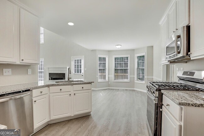 Building Photo - 2709 Winsley Dr SW