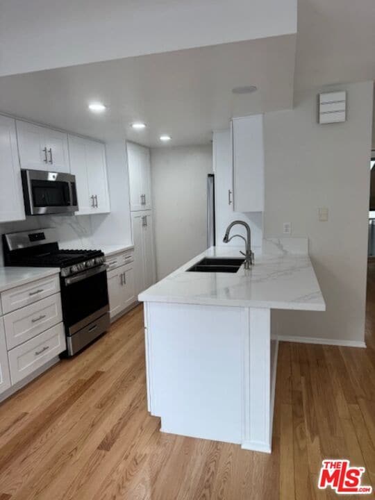 Foto del edificio - 13322 Maxella Ave