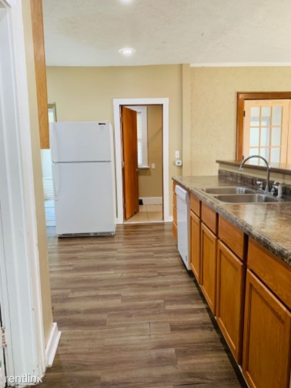 Foto del edificio - 3 br, 2 bath House - 611 S 32nd St, Omaha NE