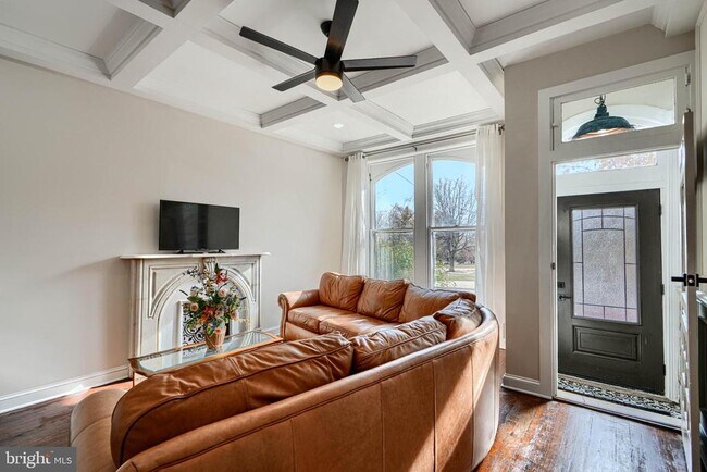 Building Photo - 2630 E Baltimore St