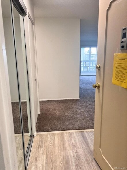 Foto del edificio - 9655 E Center Ave