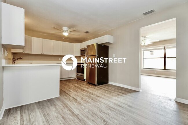 Building Photo - 4 Bedroom Pet-Friendly Home in Clearwater,...