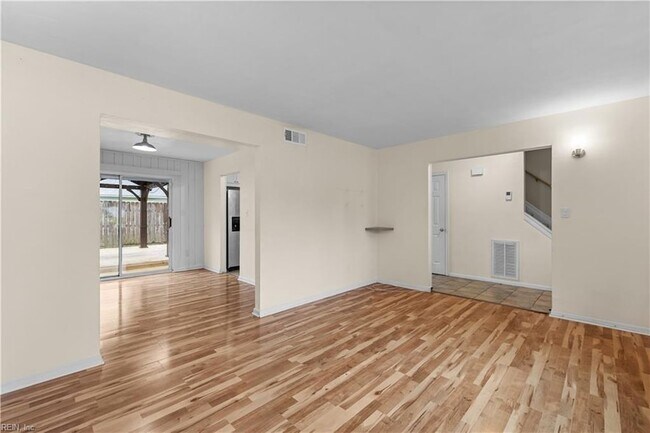 Foto del edificio - 3716 Table Rock Ln