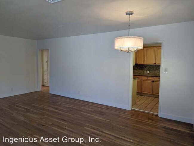Building Photo - 2 br, 1 bath House - 5724 Lemona Ave.