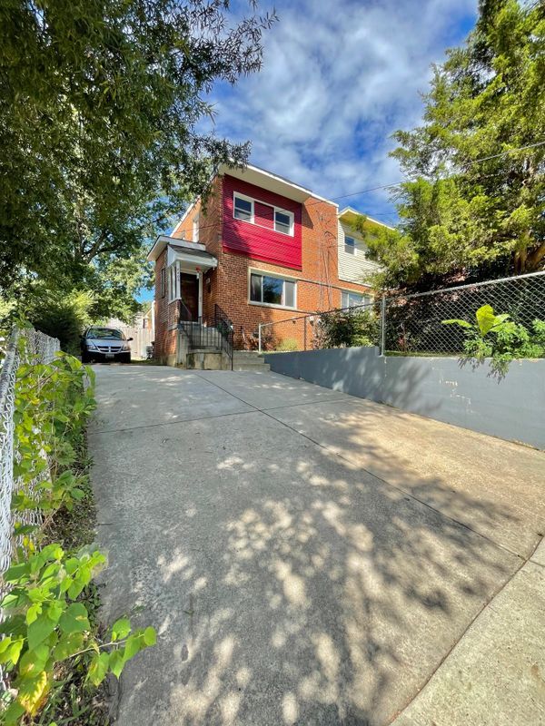 Primary Photo - 8406 12th Ave
