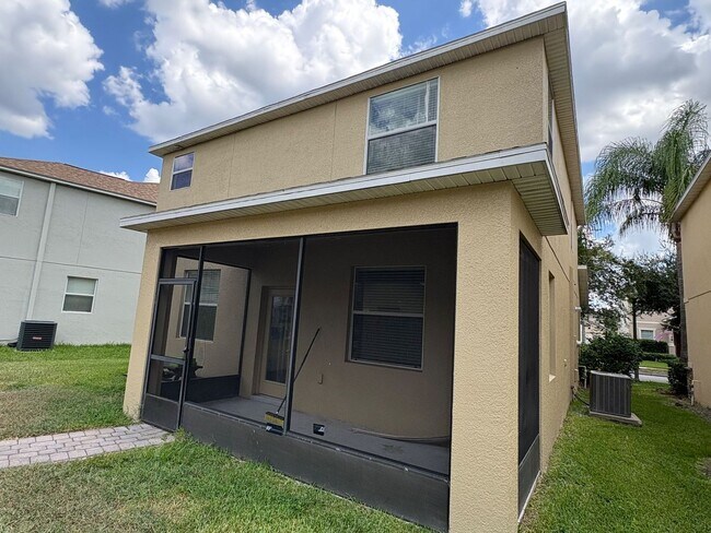 Foto del edificio - 3 Bedroom / 2.5 Bathroom Two Story Indepen...