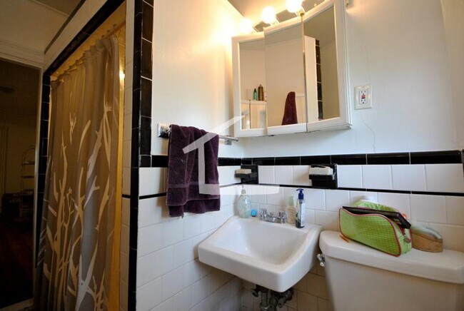 Foto del edificio - Large 3 bed unit near Washington Square