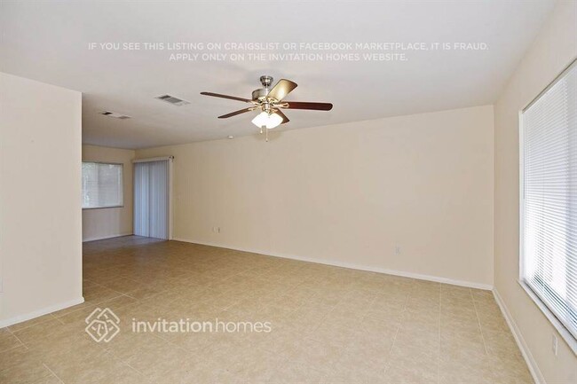 Building Photo - 370 Epping Ct