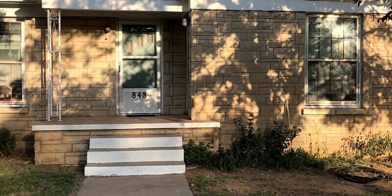 Primary Photo - 828 Chestnut St