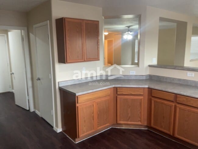 Building Photo - 5205 Caprock Dr NE